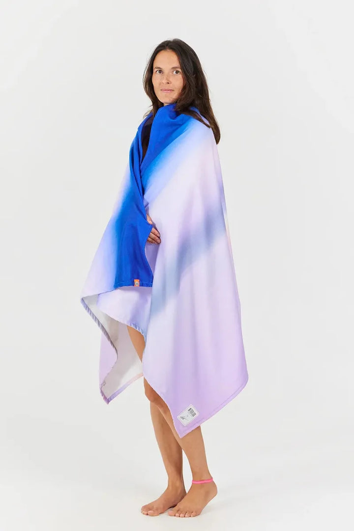 After Essentials Strandtuch Arto Saari - Rainbow