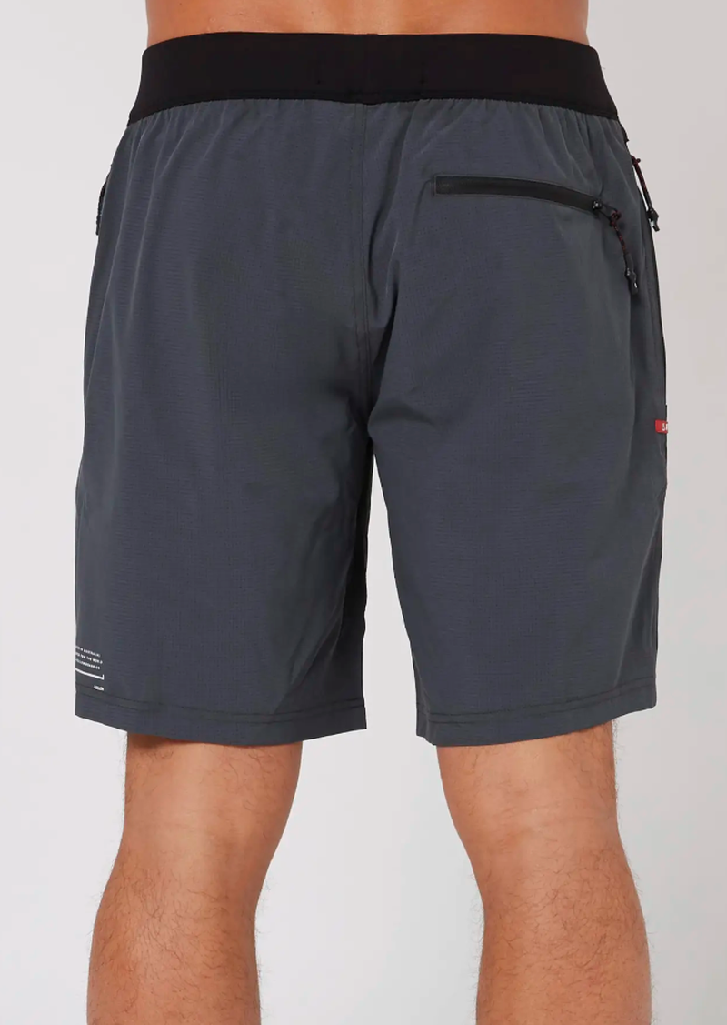 Follow Herren Hybrid Tech Short - stone
