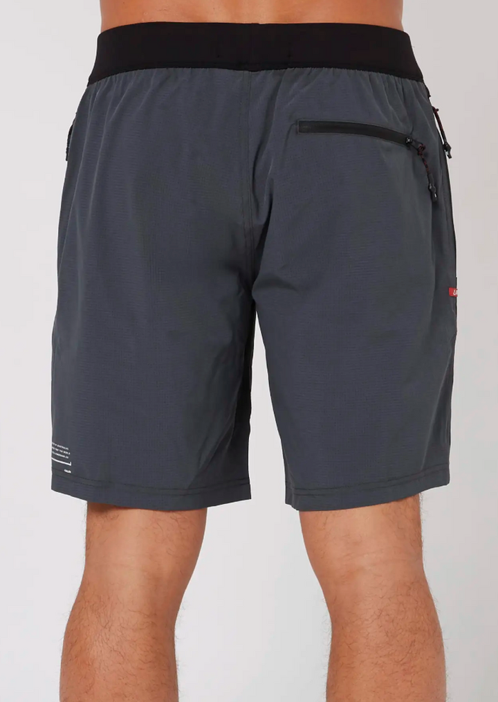 Follow Herren Hybrid Tech Short - stone