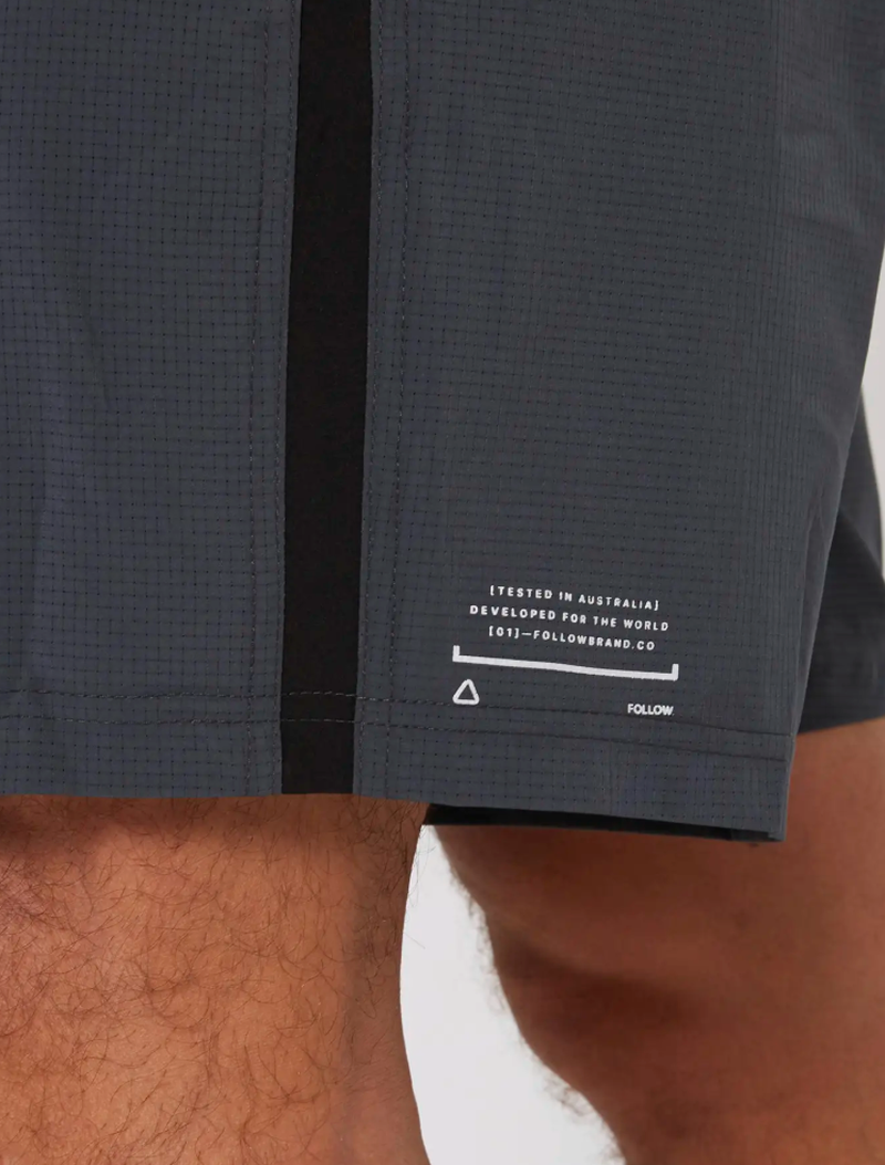 Follow Herren Hybrid Tech Short - stone