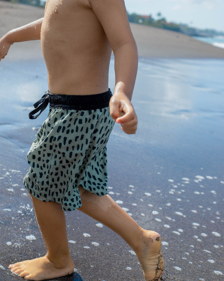 Main Design Kinder Boardshorts für Jungen Lean