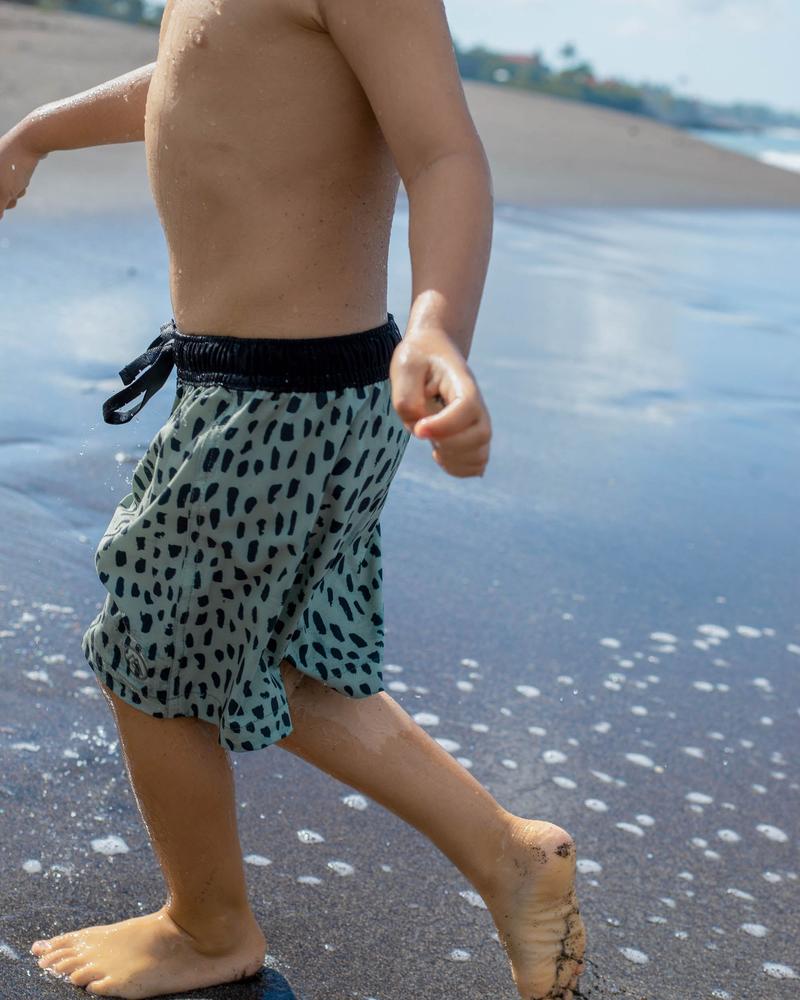 Main Design Kinder Boardshorts für Jungen Lean