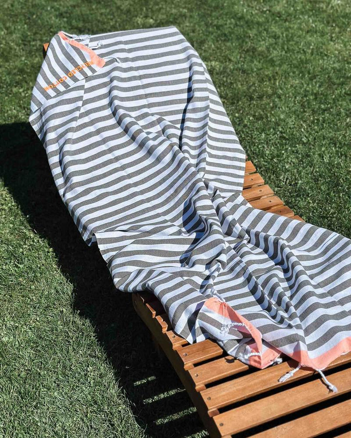 Main Design Strandtuch Ocean Loop