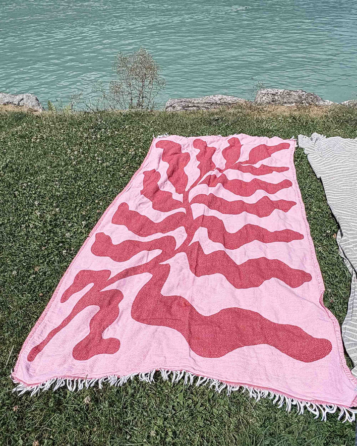Main Design Strandtuch Coral Flow
