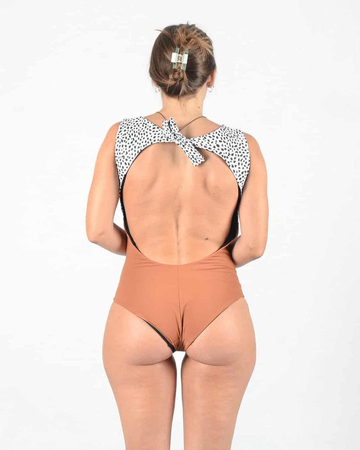 Main Surfsuit Divine