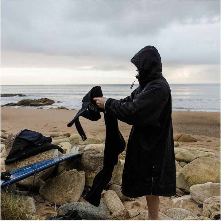 Nyord Primaloft Outdoor Poncho - navy/ecru