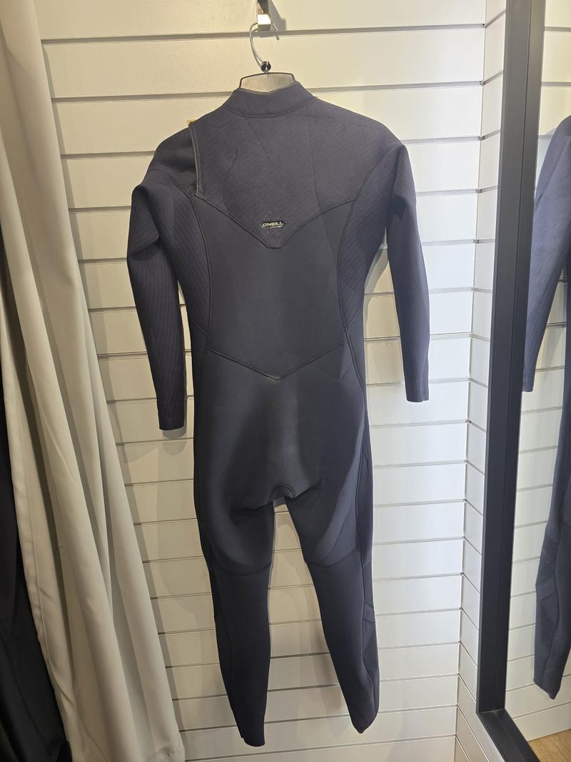 O'Neill Herren Neoprenanzug Hyperfreak 3/2+mm Chestzip - Black Grösse M (Miete)
