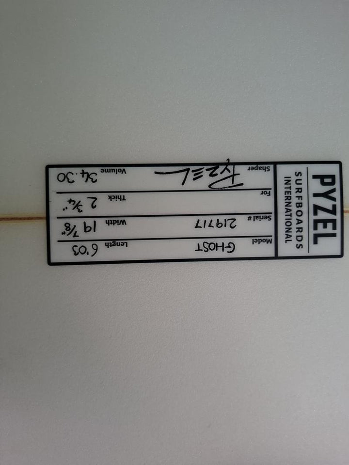 Pyzel Surfboard Ghost 6'3" 34.3L Futures (Occasion)