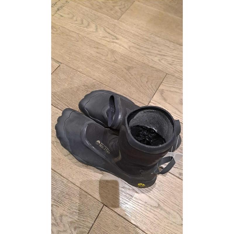 Solite Neoprenschuhe 3mm - Grösse 46 (Miete)