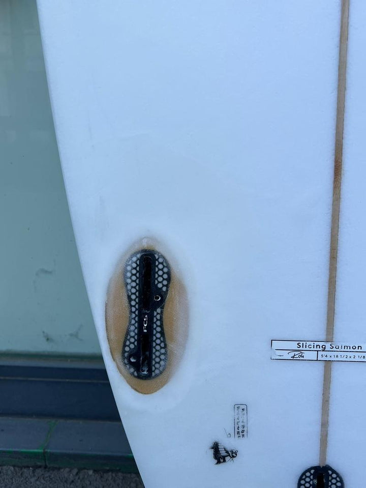 Visitor Poolboard Slicing Salmon 5'4" 22.8L FCSII (Occasion)