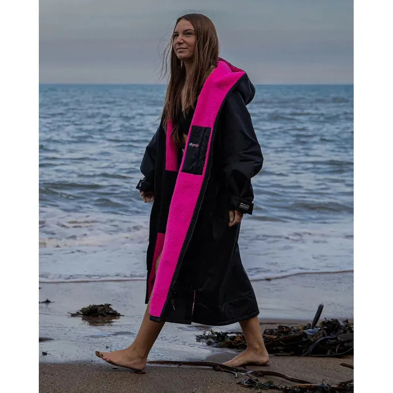 dryrobe Poncho Advance Langarm - black / pink