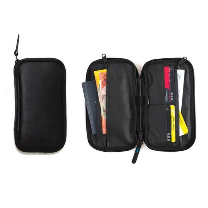 FCS Travel Wallet - black